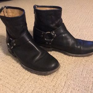 Frye Philip harness boots